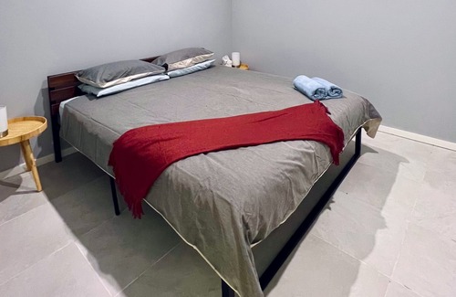 Wellington Casa | Centrally located charming home away from home