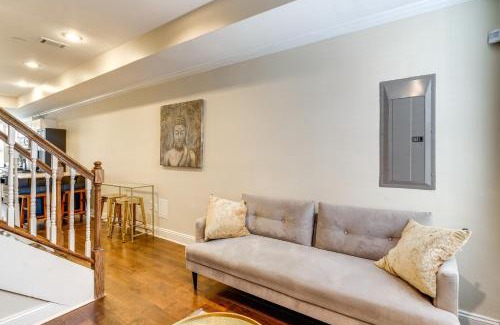 H Street Corridor Casa | Centrally Located DC Row House Near Restaurants!