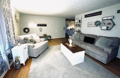 Salina Casa | Centrally located farmhouse style cozy home