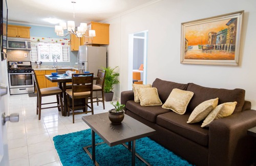 Molynes Gardens Apartamento | Centrally Located Guest Apartments