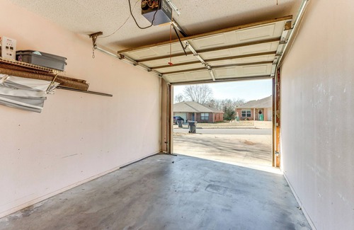 Johnson Apartamento | Centrally Located in Nwa; Walk to Wrights Bbq!