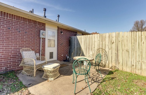 Johnson Apartamento | Centrally Located in Nwa; Walk to Wrights Bbq!