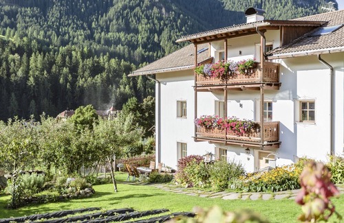 Ortisei Apartamento | Centrally located apartment in the heart of the Dolomites