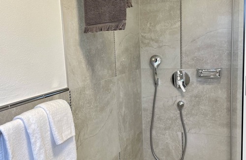 Siegsdorf Apartamento | Centrally located luxury Apartment - ideal for your trips