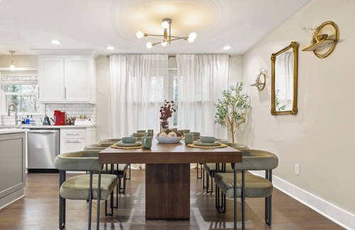 Marietta Casa | Centrally Located Marietta Home w/ Chef's Kitchen. Pet Friendly!