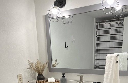Snohomish Condominio | Centrally located, newly renovated, private, cozy suite