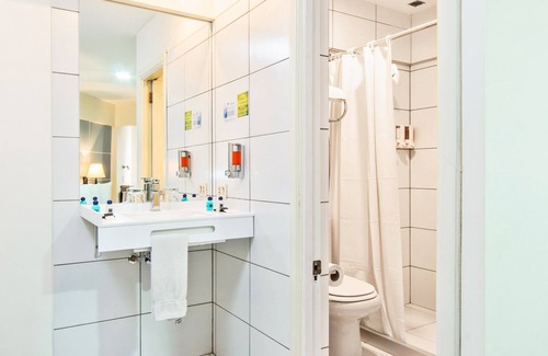 Downtown La Paz Apartamento | Céntrica habitación privada, frente al estadio