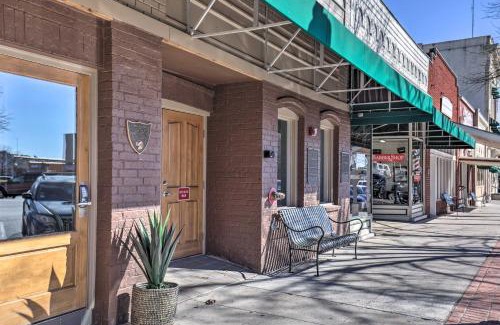 Downtown Apartamento | Centrally Located San Marcos Unit with Parking!
