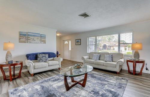 Whitfield Casa | Centrally Located Sarasota Home with Heated Pool!