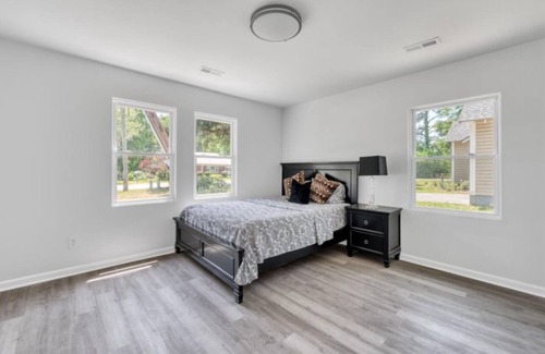 Walterboro Casa | Centrally Located Serene home away from home. Come be our guest!