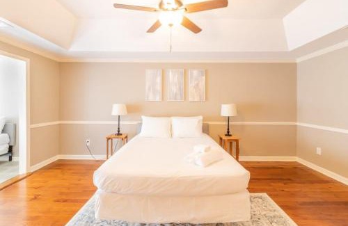 Columbus Casa | Centrally Located - The Delightful Doubles - Unit C