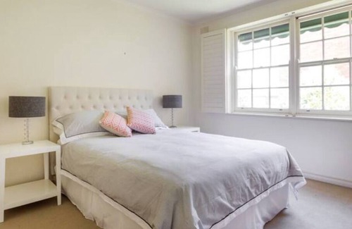 Toorak Casa | Centrally located Toorak Apartment