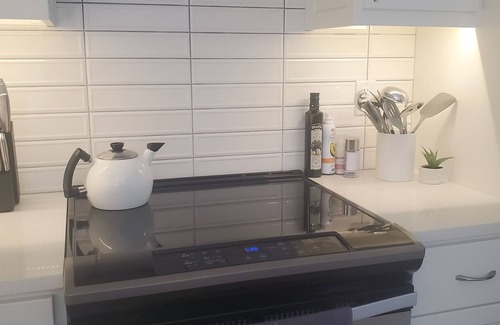Harlow Casa | Centrally Located