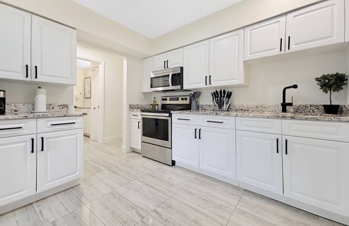 Bay Crest Park Casa | Centric Vacation Home with Detached Guest Suite