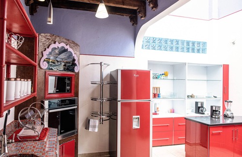 Colonia San Antonio Casa | Centro 4Bed Home on Stirling Dickinson