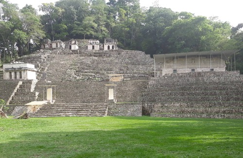 Lacanjá Hotel | Centro Ecoturistico Yaajche