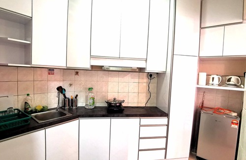 Klang Condominio | Centro Klang 2BR Loft Design Suite + juegos de TV Atari