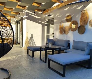 Tolo Casa | Centro Stone House