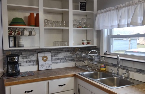Conneaut Casa | Century Home/ Conneaut Harbor district/ walking distance,Conneaut Township Park
