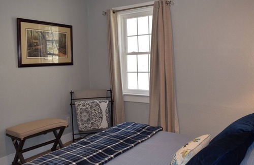 Franklin Otro | Century old southern farmhouse