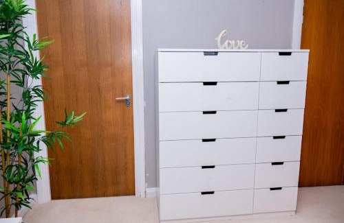 Century Wharf Apartamento | Century Wharf Apt
