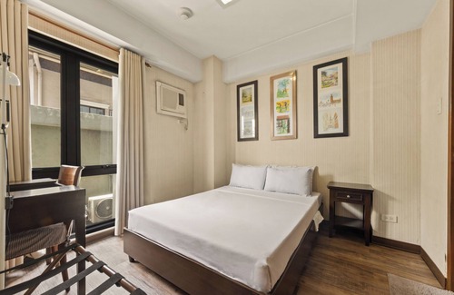 Urdaneta Hotel | CEO Flats
