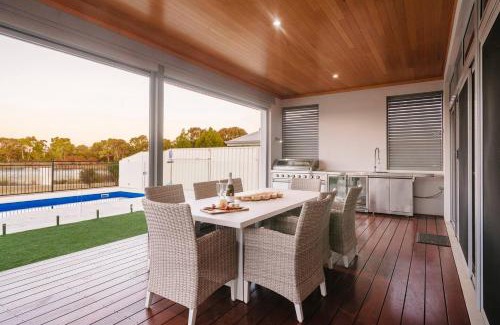 Dunsborough Casa | Ceol Na Mara - Luxury Pool Escape with Golf Views