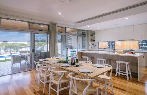 Dunsborough Casa | Ceol Na Mara - Luxury Pool Escape with Golf Views