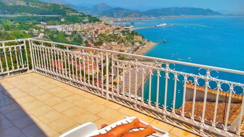 Raito Casa | CERASELLA -vista mare-