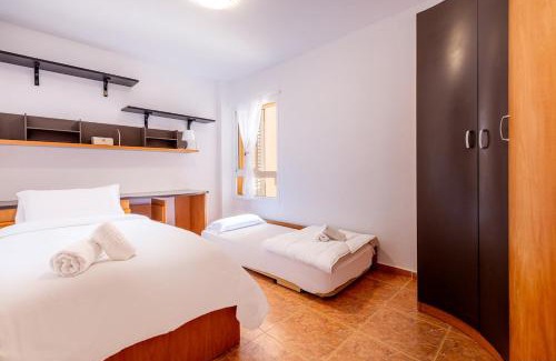 Candelaria Apartamento | Cerca de la playa y cómodo by CABANA Rentals