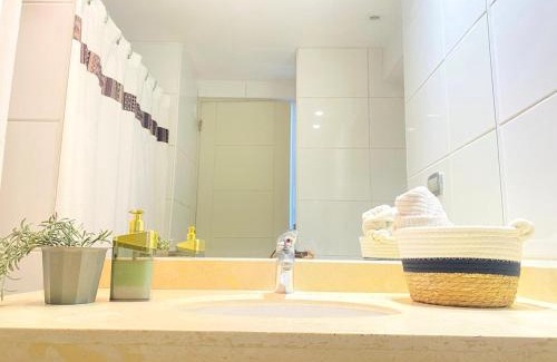 El Golf Apartamento | Cercano a Costanera Center y Parque Arauco
