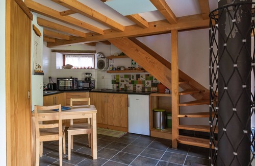 Lousa Casa | Cerdeira - Home for Creativity