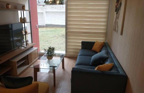 Challapampa - Santa Sofía Apartamento | Cerro Colorado, moderno dpto. con jardín interno
