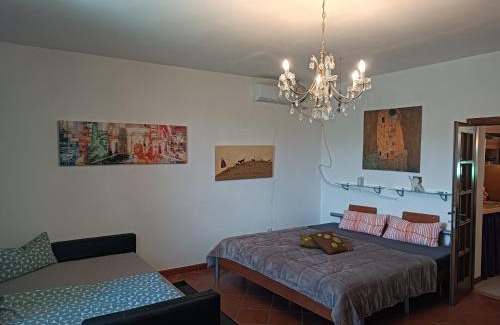 Seggiano Apartamento | Cesare Battisti