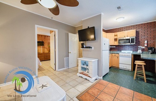 Cherry Grove Beach Cabaña | CG Beach Bungalow #2