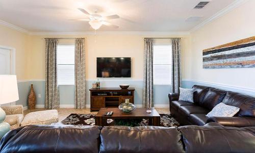 Davenport Casa | CG002 - Spacious Villa With Screened in Private Pool