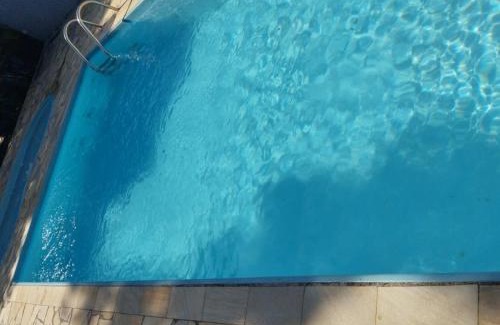 Boraceia Casa | Chácara a 450mt da Praia Boracéia piscina infantil e outra adulto