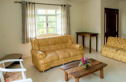 Sao Jose dos Pinhais Casa | Chácara c lazer completo - São José dos Pinhais/PR