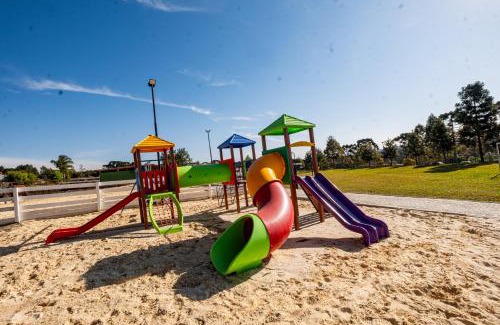 Campina Grande Do Sul Complejo | Chácara Cabanas e Eventos Peniel