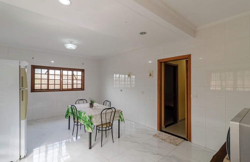 Suzano Chalet De Esquí | Chácara com churrasqueira, salão de jogos e Wi-fi