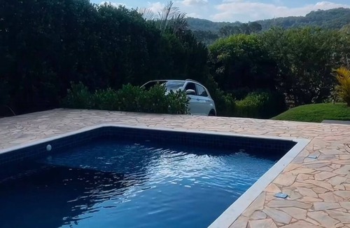 Paruru Casa | Chácara com Vista Maravilhosa em Condominio Fechado com Segurança 24 Horas