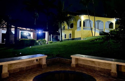 Agua Azul Casa | Chácara Dois Leões em Guarulhos