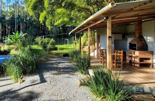 Luiz Alves Casa | Chácara Refúgio nas Montanhas