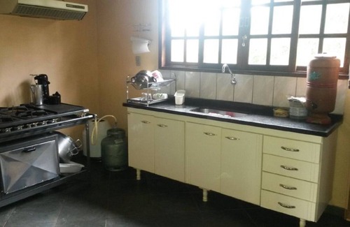 Aruja Casa | CHÁCARA STA EDWIGES - TEMPORADA / FIN DE SEMANA / RETIROS / CONFRATERNIZACIÓN - WI-FI