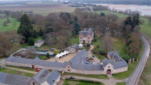 Les Ponts-de-Ce Cama Y Desayuno | Château de Belle Poule