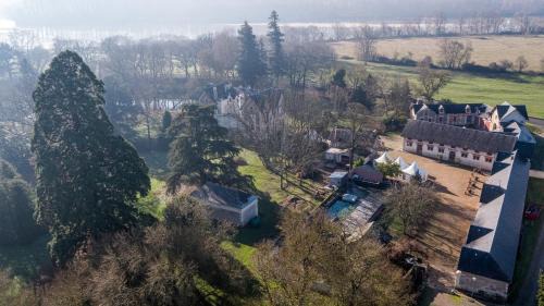 Les Ponts-de-Ce Cama Y Desayuno | Château de Belle Poule