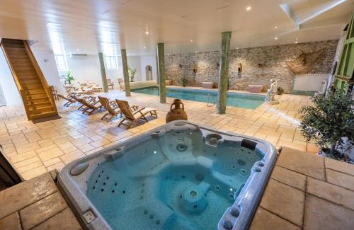 Floure Casa | Château de Floure - SPA et piscine extérieure chauffée