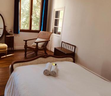 Serrieres-en-Chautagne Cama Y Desayuno | Château de Fortis