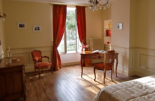 Tavers Cama Y Desayuno | Château de Guignes