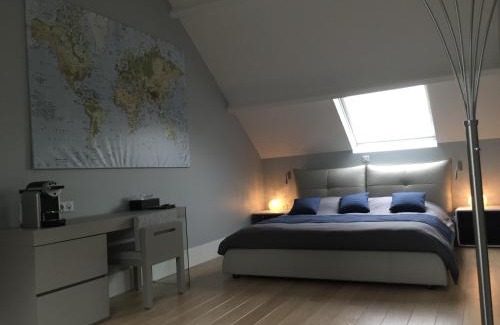 Trie-Chateau Cama Y Desayuno | Château de la Folie